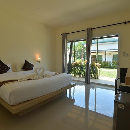 Malee Sirin Old Town Hotel Ko Lanta Buitenkant foto