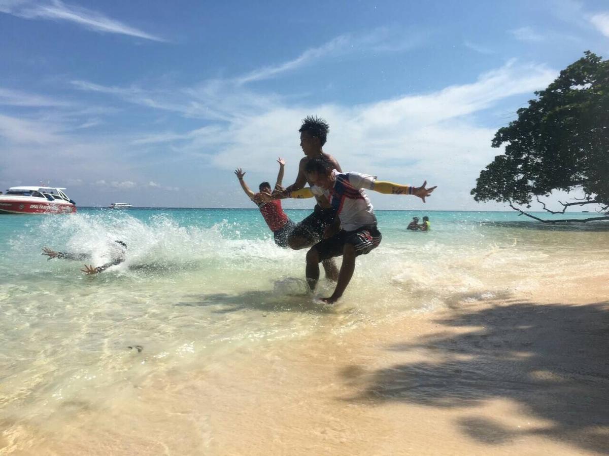 Malee Sirin Old Town Hotel Ko Lanta Buitenkant foto